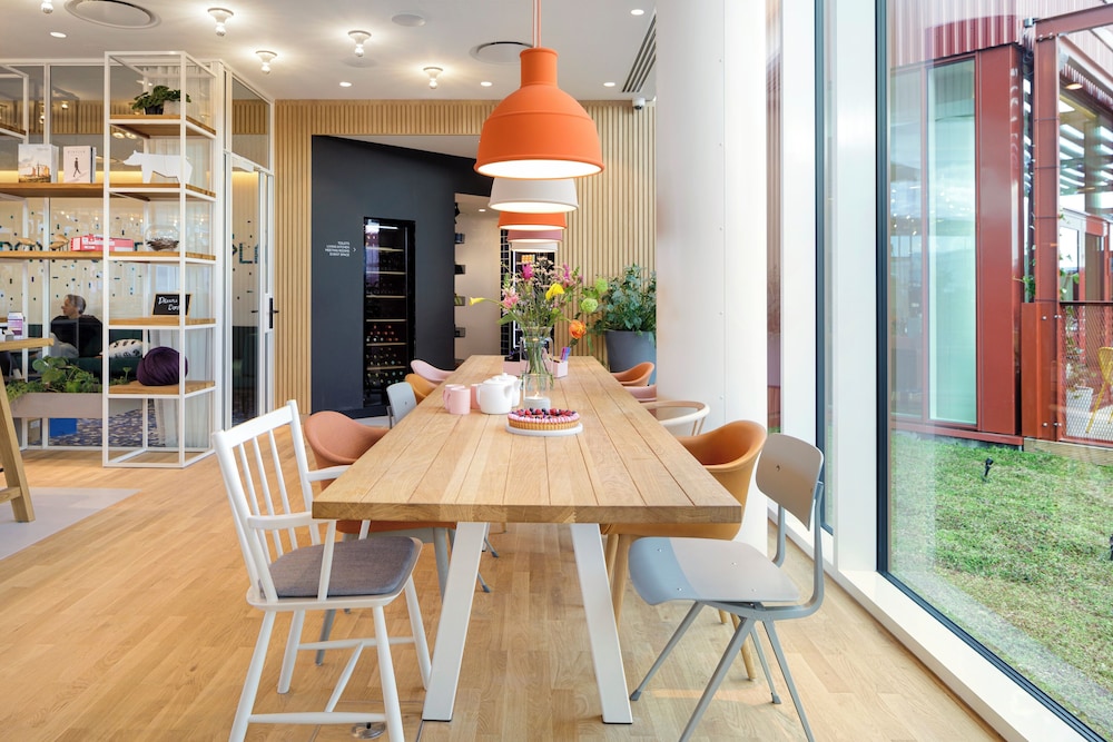 Zoku Copenhagen — Restaurant & bars in Copenhagen, Hovedstaden