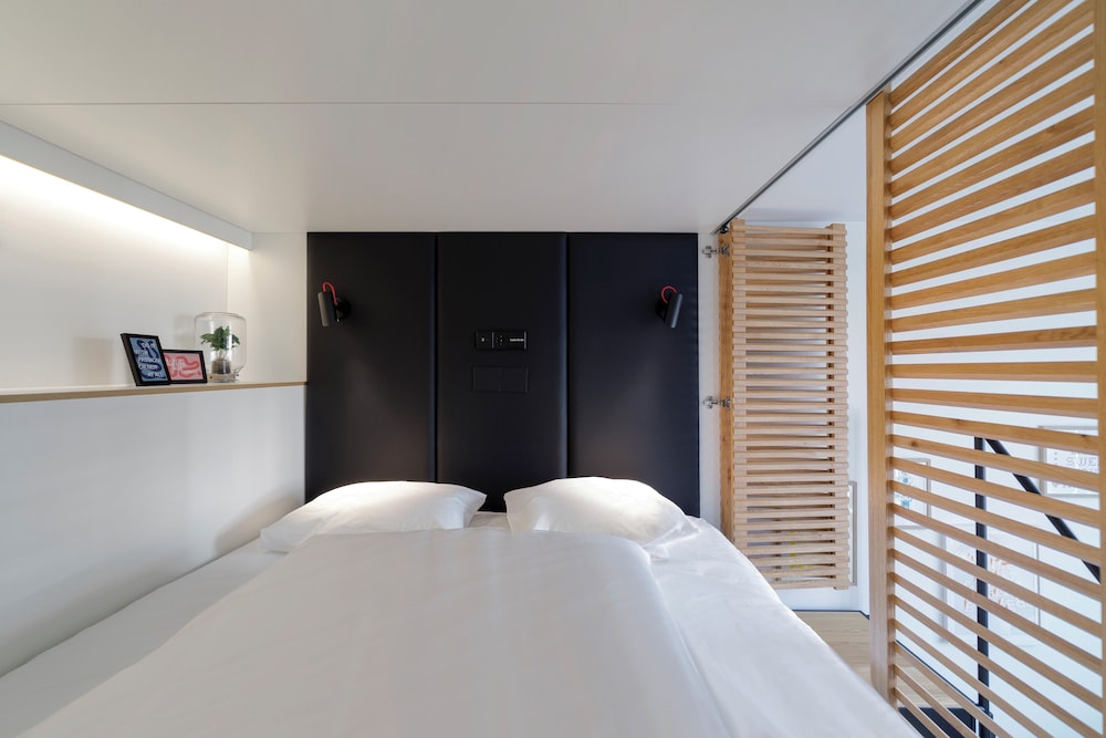 Zoku Copenhagen — Hotel rooms in Copenhagen, Hovedstaden