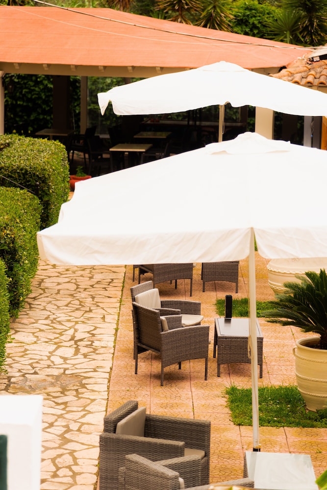 Oula maisonettes — Rooms in Lefkimmi (Corfu), Ionian Islands
