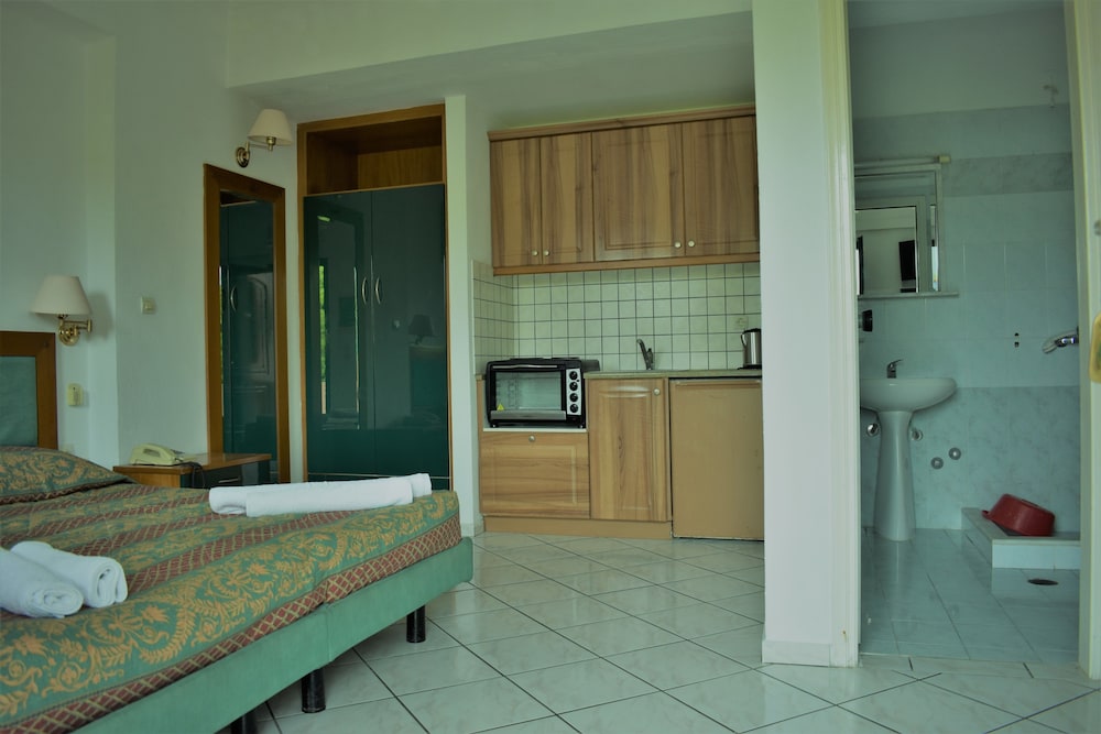 Oula maisonettes — Rooms in Lefkimmi (Corfu), Ionian Islands