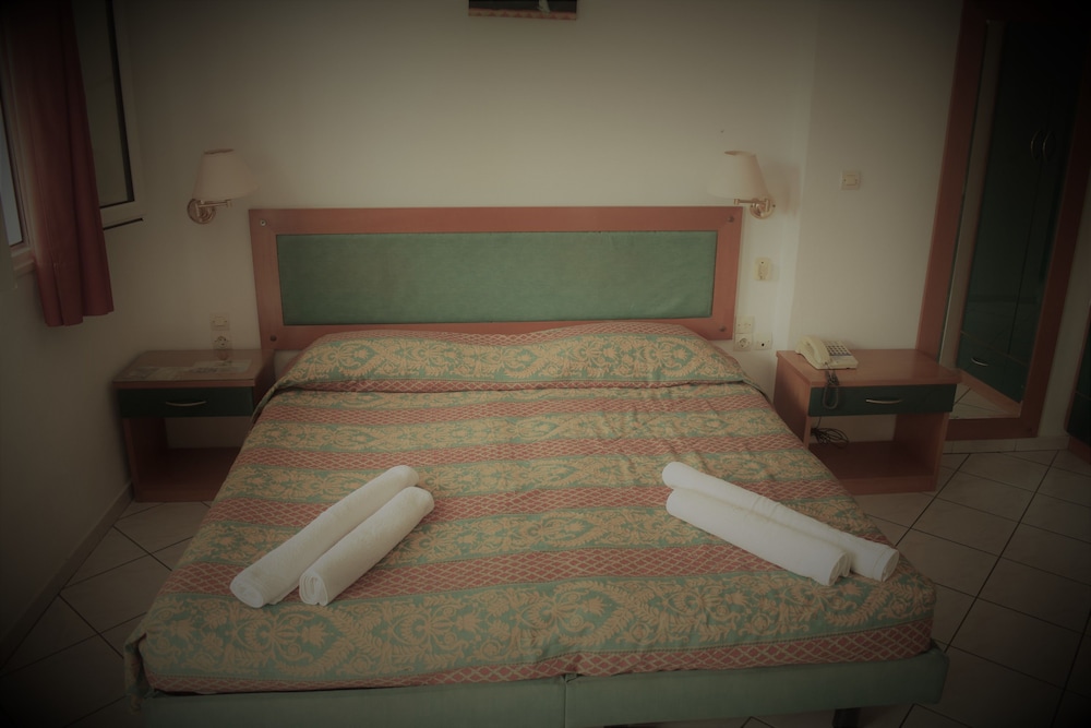 Oula maisonettes — Rooms in Lefkimmi (Corfu), Ionian Islands
