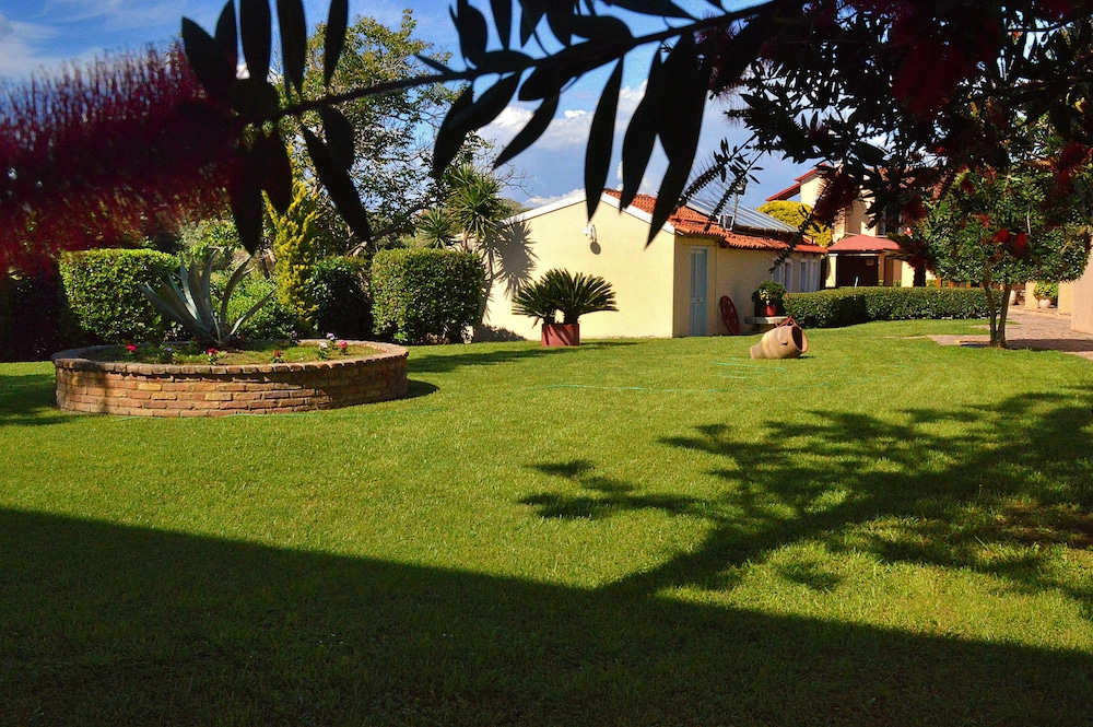 Oula maisonettes — Outdoor in Lefkimmi (Corfu), Ionian Islands