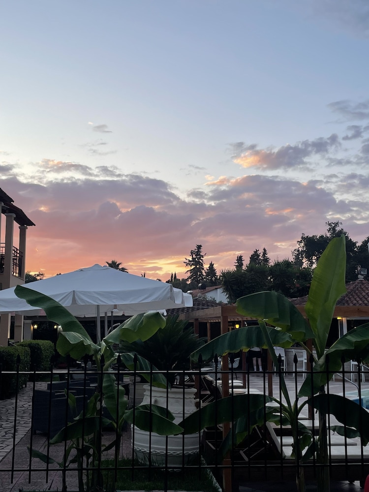 Oula maisonettes — Rooms in Lefkimmi (Corfu), Ionian Islands