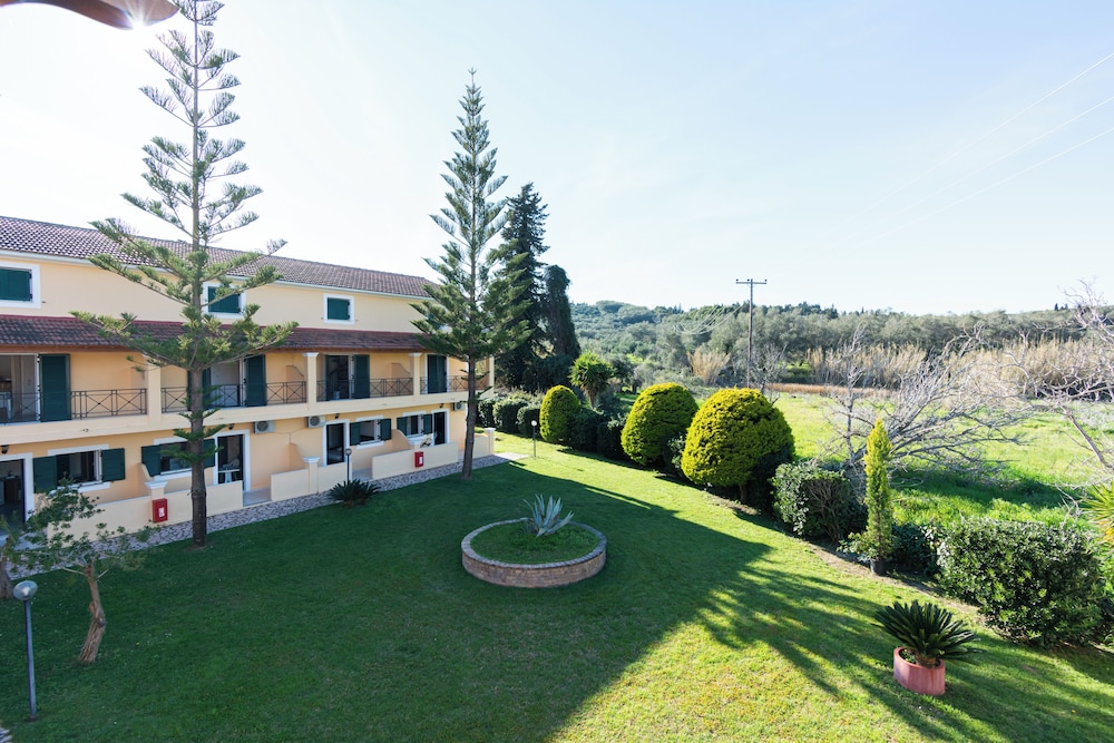 Oula maisonettes — Outdoor in Lefkimmi (Corfu), Ionian Islands
