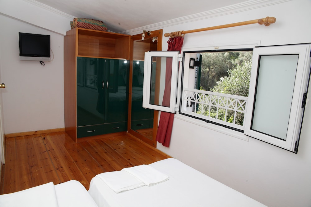 Oula maisonettes — Rooms in Lefkimmi (Corfu), Ionian Islands