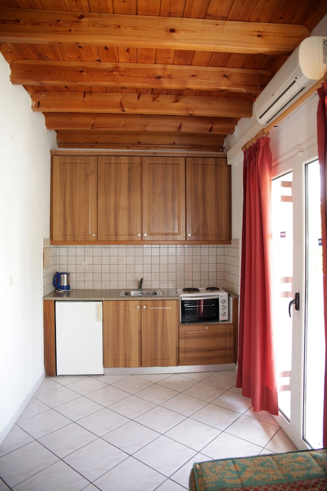 Oula maisonettes — Rooms in Lefkimmi (Corfu), Ionian Islands