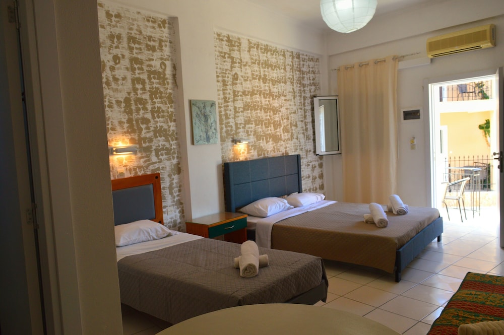 Oula maisonettes — Rooms in Lefkimmi (Corfu), Ionian Islands