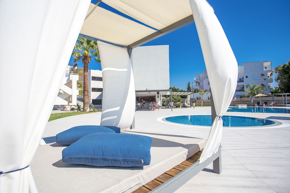 Madison Boutique — Swimming pool in Faliraki, South Aegean