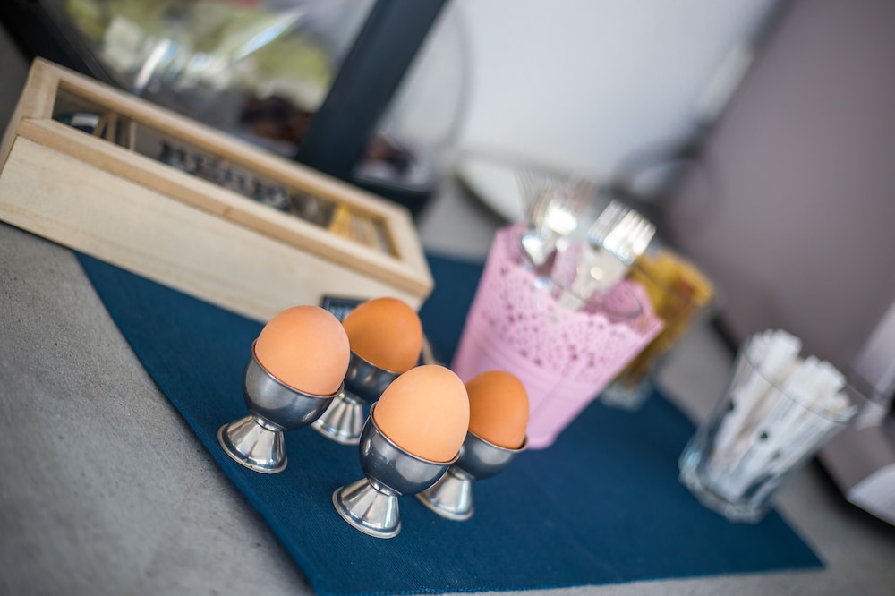 Madison Boutique — Restaurant & bars in Faliraki, South Aegean