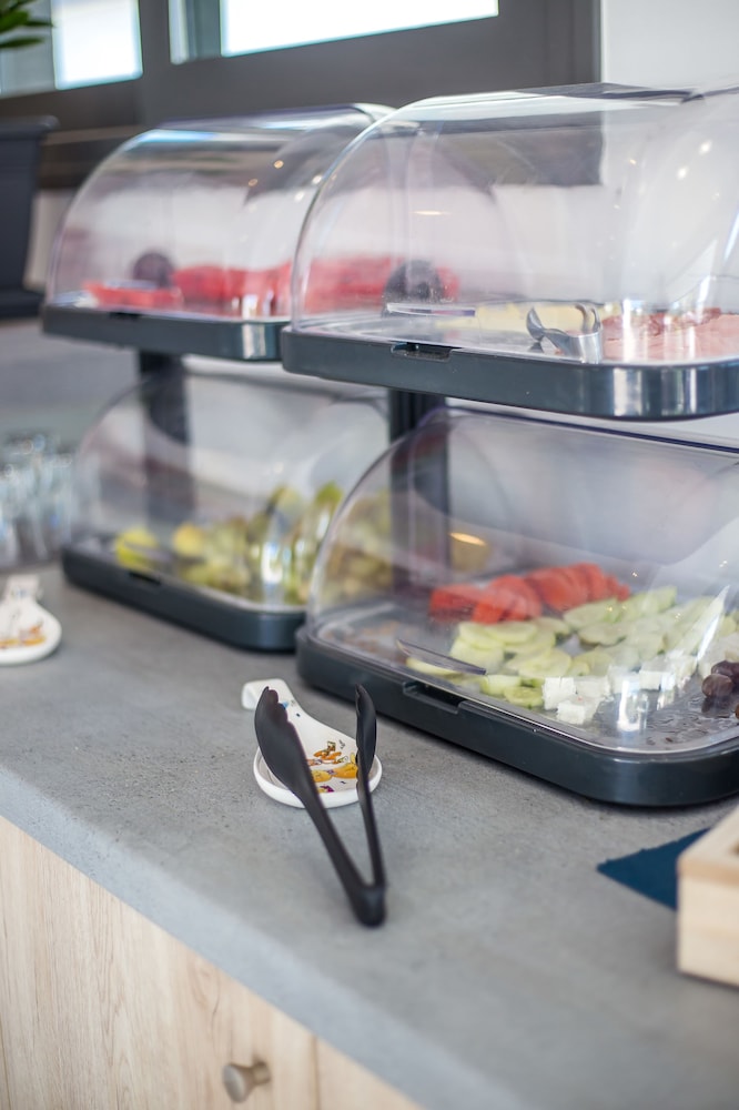 Madison Boutique — Restaurant & bars in Faliraki, South Aegean