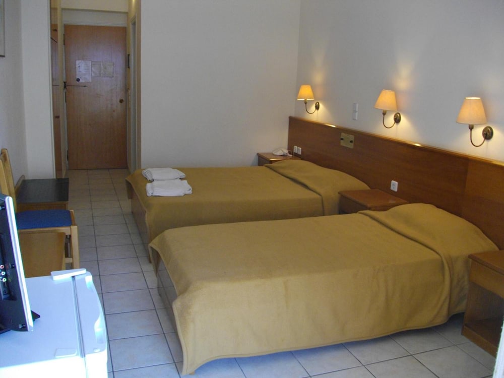 Andreolas Beach Hotel — Hotel rooms in Laganas, Ionian Islands