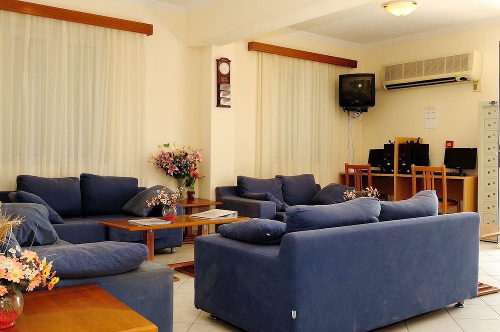 Andreolas Beach Hotel — Hotel rooms in Laganas, Ionian Islands