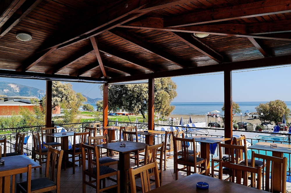 Andreolas Beach Hotel — Restaurant & bars in Laganas, Ionian Islands