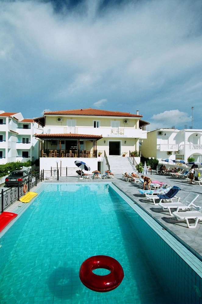 Andreolas Beach Hotel — Swimming pool in Laganas, Ionian Islands