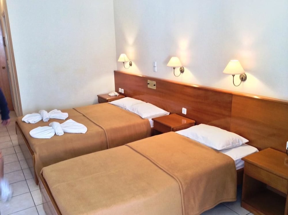 Andreolas Beach Hotel — Hotel rooms in Laganas, Ionian Islands