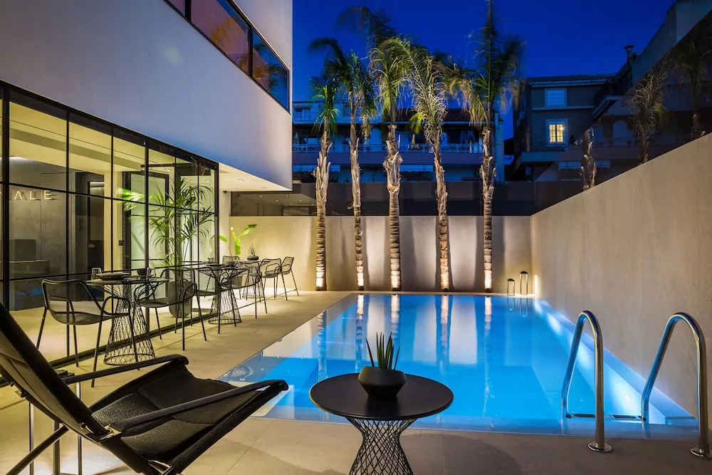 Canale Hotel & Suites
