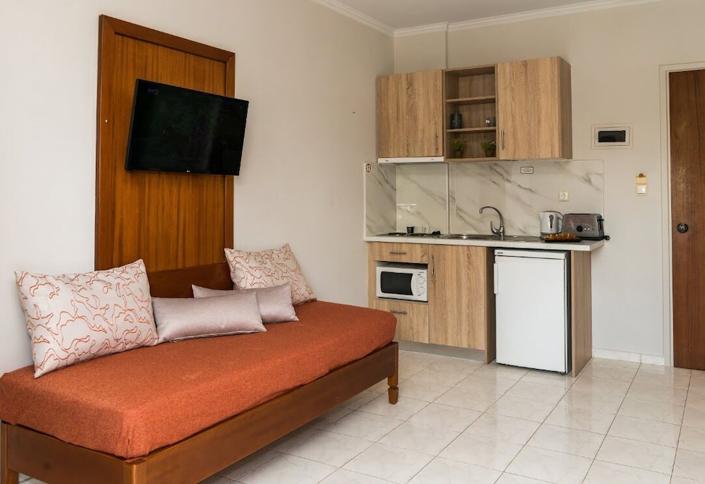 Kalidonio Studios — Hotel rooms in Kalamaki (Zakynthos), Ionian Islands
