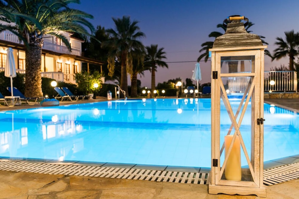 Kalidonio Studios — Swimming pool in Kalamaki (Zakynthos), Ionian Islands