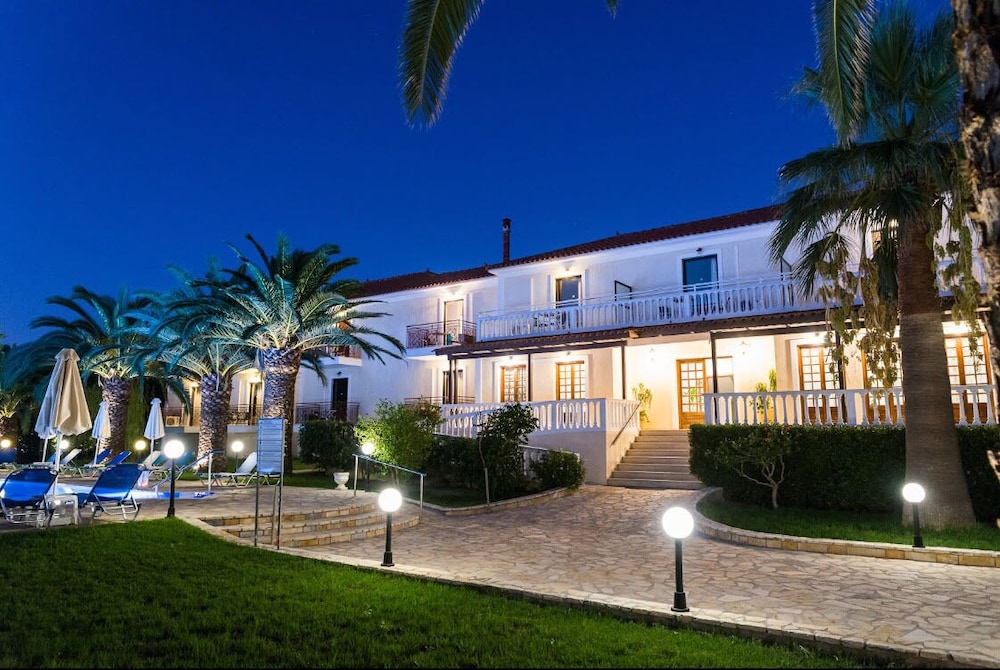 Kalidonio Studios — Hotel building in Kalamaki (Zakynthos), Ionian Islands