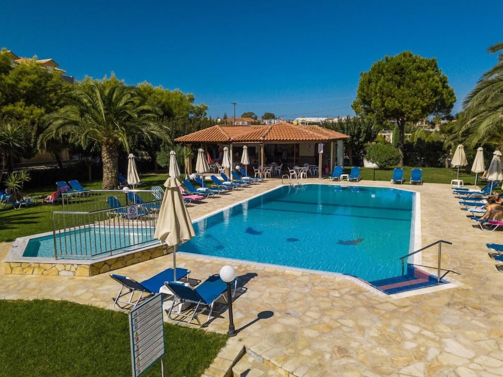 Kalidonio Studios — Swimming pool in Kalamaki (Zakynthos), Ionian Islands
