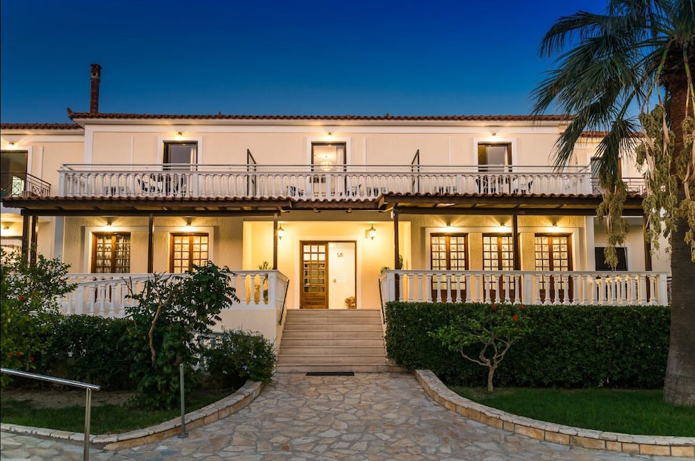 Kalidonio Studios — Hotel building in Kalamaki (Zakynthos), Ionian Islands