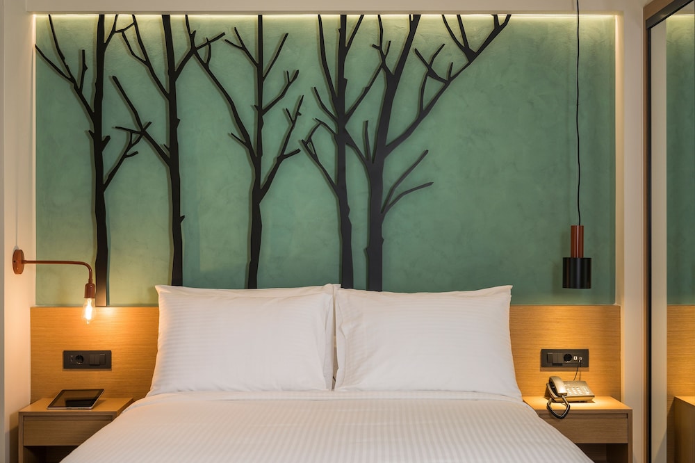Hyperion City Hotel — Hotel rooms in Chania