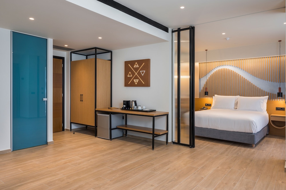Hyperion City Hotel — Hotel rooms in Chania