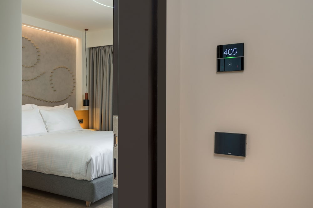 Hyperion City Hotel — Hotel rooms in Chania