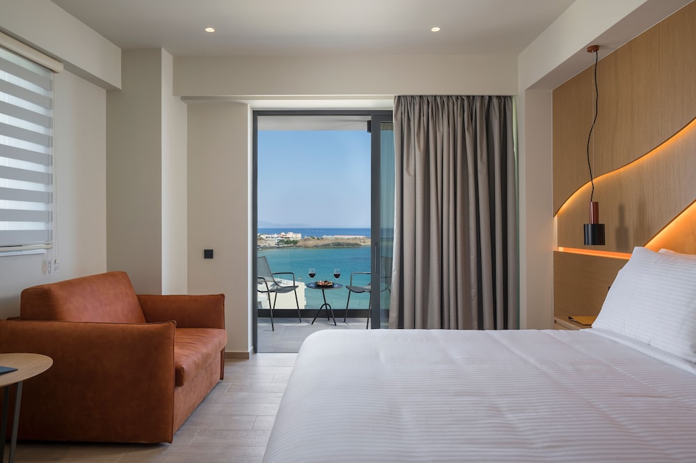 Hyperion City Hotel — Hotel rooms in Chania