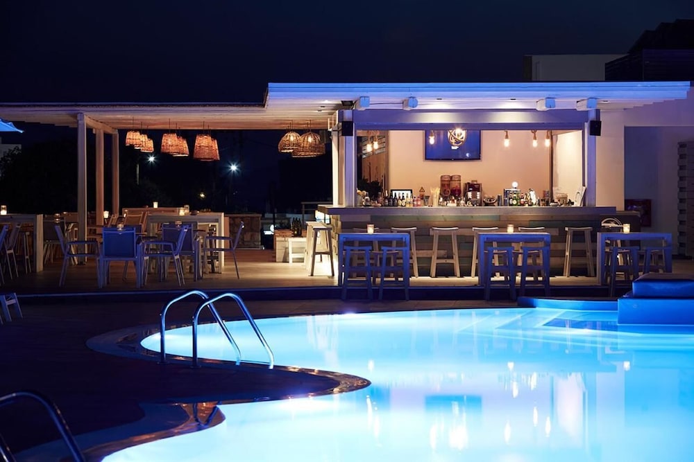 Pefki Islands Resort — Restaurant & bars in Pefkos, South Aegean