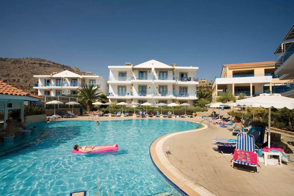 Pefki Islands Resort — Swimming pool in Pefkos, South Aegean