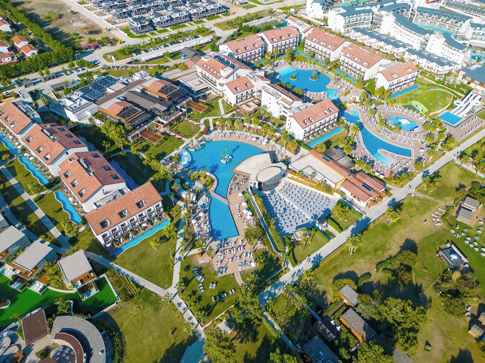 Akra Fethiye Tui Blue Sensatori All Inclusive — Hotel building in Fethiye, Mugla