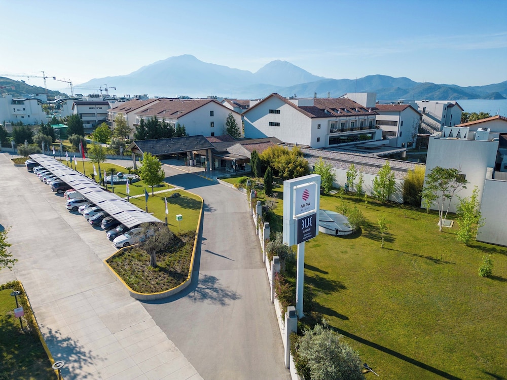 Akra Fethiye Tui Blue Sensatori All Inclusive — Hotel building in Fethiye, Mugla