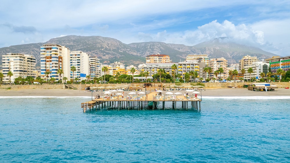 Senza Grand Santana Hotel - All inclusive — Beach in Alanya
