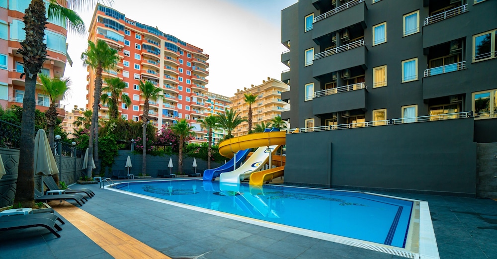 Senza Grand Santana Hotel - All inclusive — Swimming pool in Alanya