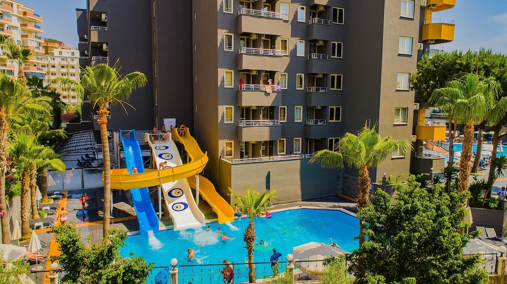 Senza Grand Santana Hotel - All inclusive — Attractions for children in Alanya