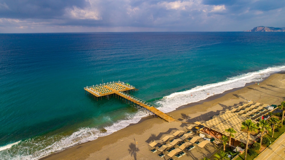 Senza Grand Santana Hotel - All inclusive — Beach in Alanya