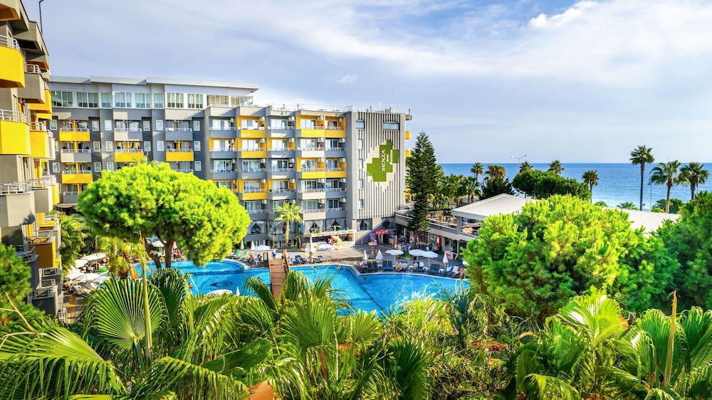 Senza Grand Santana Hotel - All inclusive — Swimming pool in Alanya