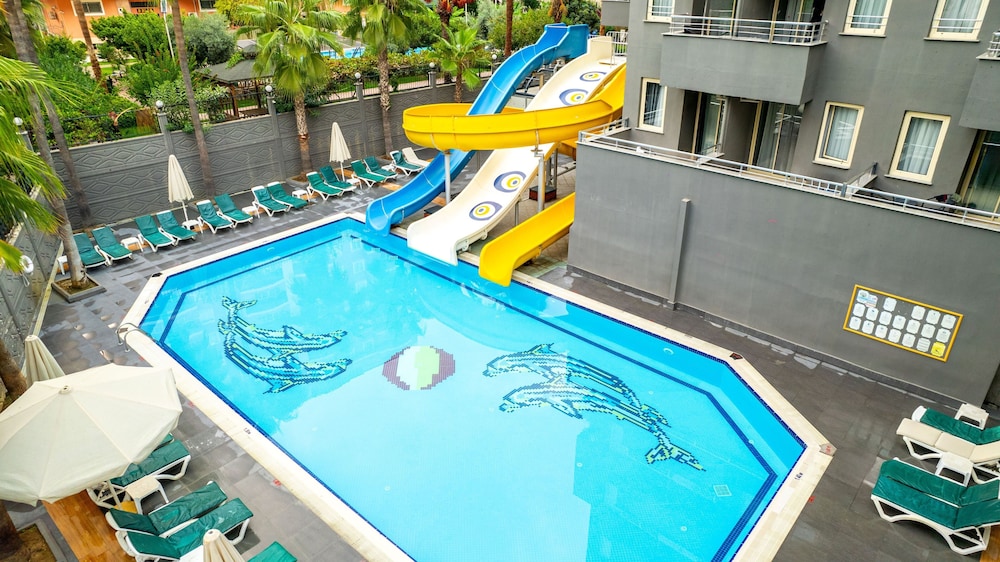 Senza Grand Santana Hotel - All inclusive — Swimming pool in Alanya