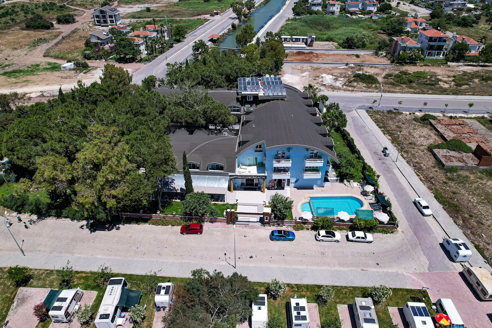 Prenses Sealine Beach Hotel — Hotel building in Belek
