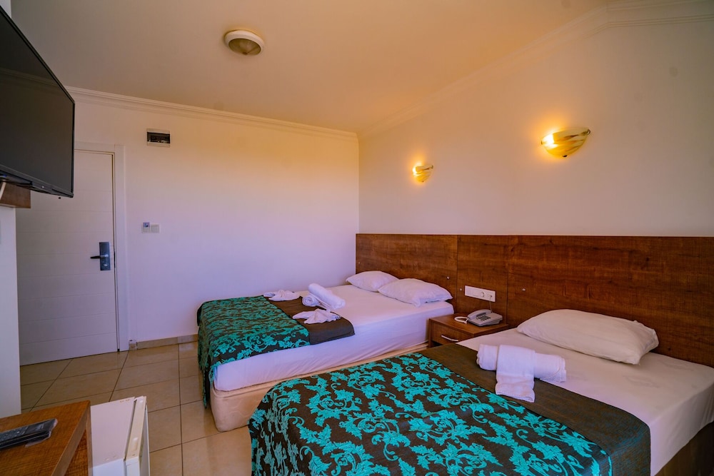 Prenses Sealine Beach Hotel — Hotel rooms in Belek