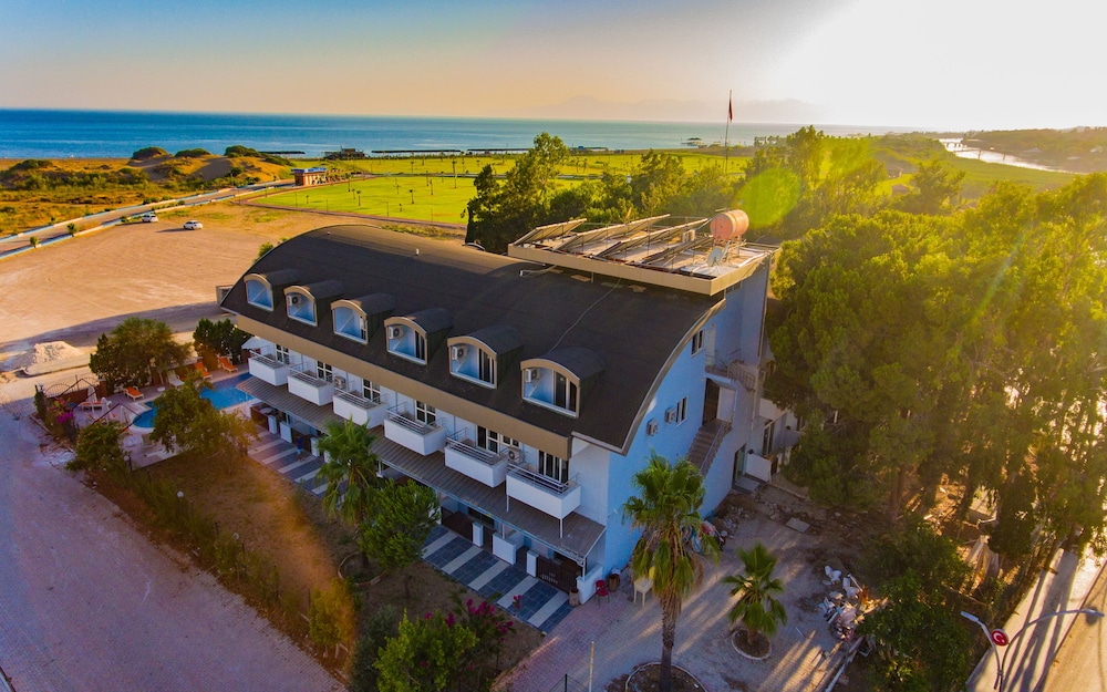 Prenses Sealine Beach Hotel — Hotel building in Belek
