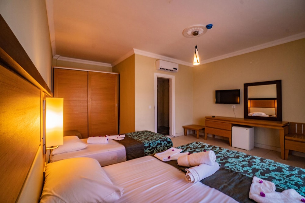 Prenses Sealine Beach Hotel — Hotel rooms in Belek