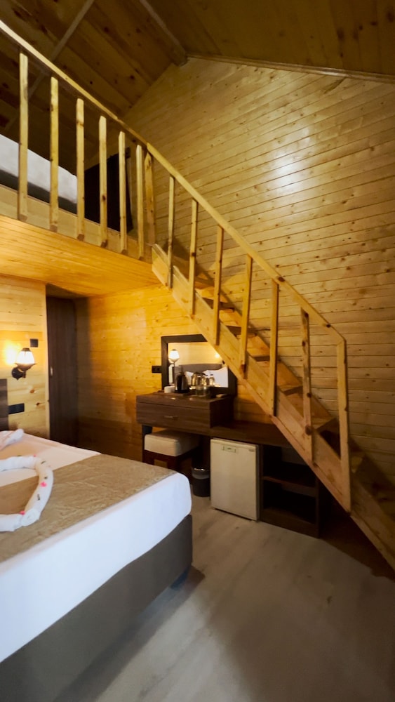 Prenses Sealine Beach Hotel — Hotel rooms in Belek