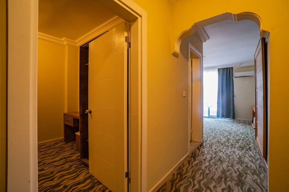 Prenses Sealine Beach Hotel — Hotel rooms in Belek