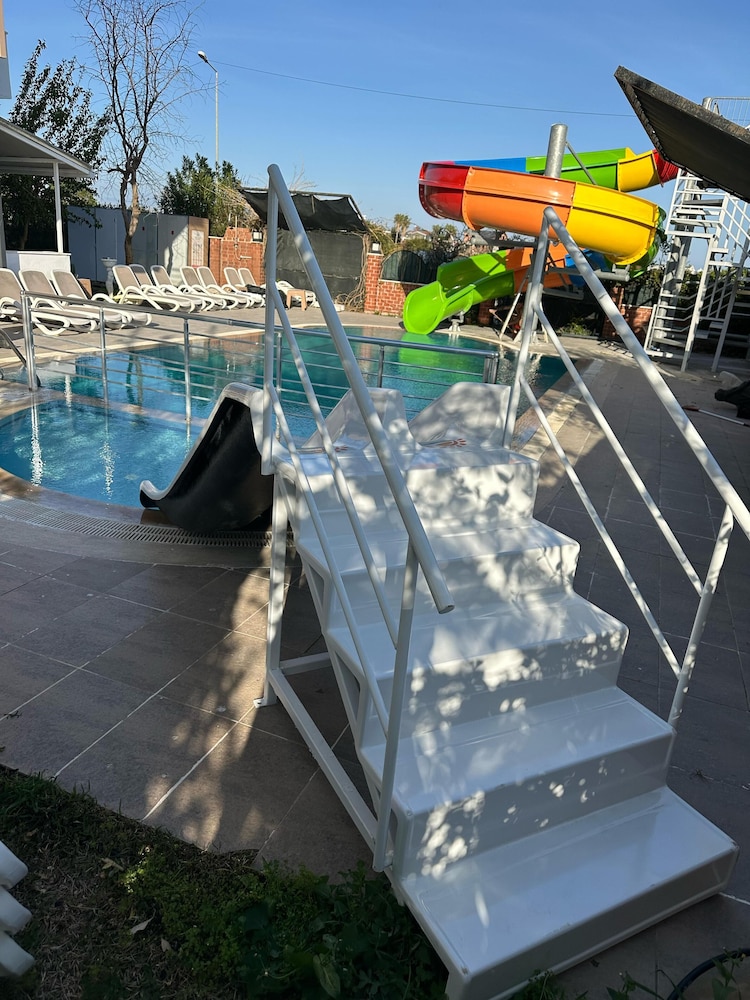Prenses Sealine Beach Hotel — Swimming pool in Belek