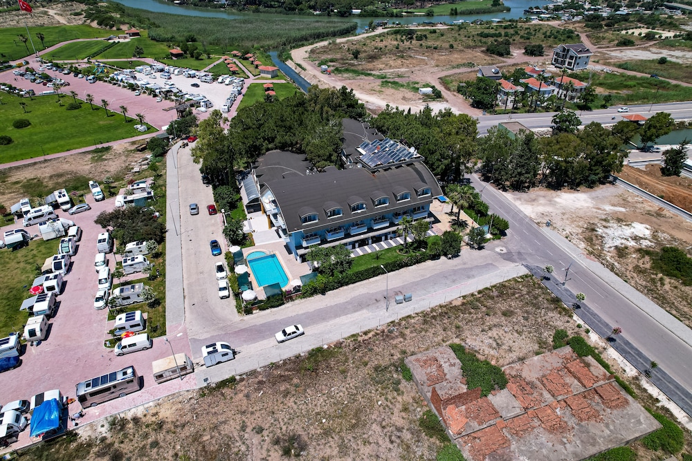 Prenses Sealine Beach Hotel — Hotel building in Belek