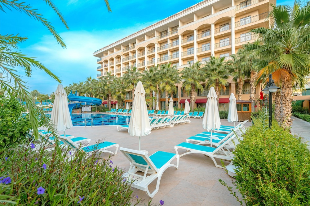 Club Sun Heaven - All Inclusive — Swimming pool in Alanya