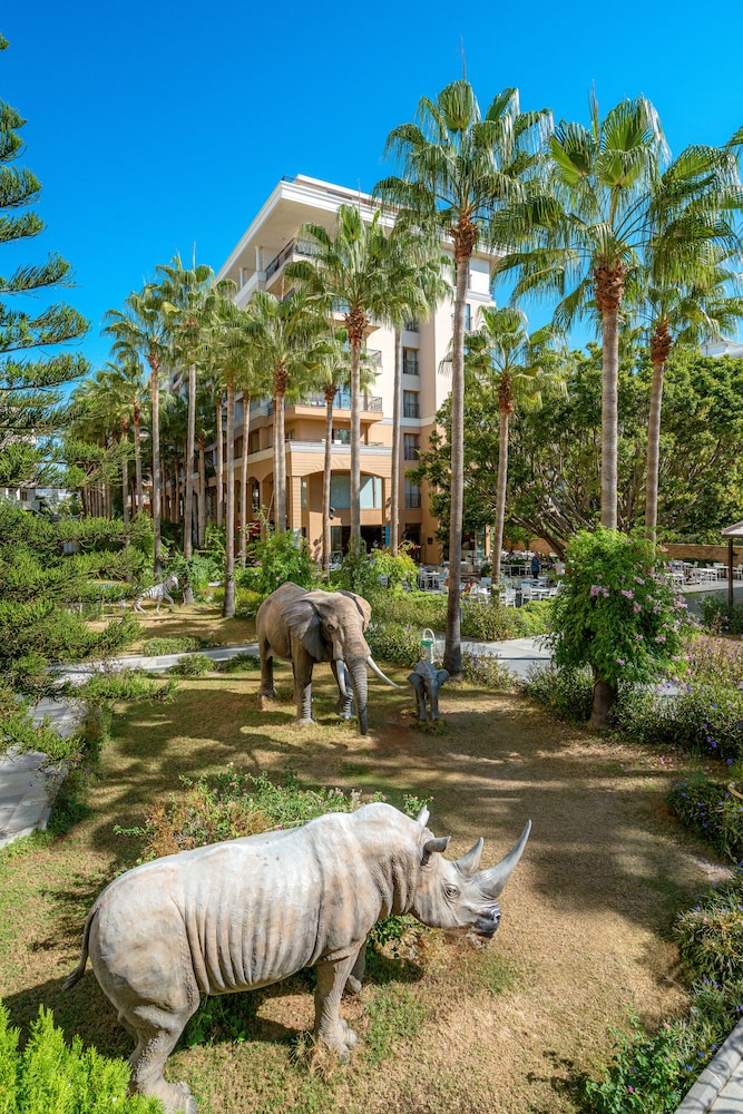 Club Sun Heaven - All Inclusive — Hotel building in Alanya