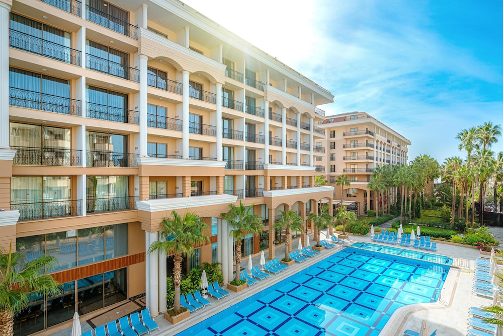 Club Sun Heaven - All Inclusive — Swimming pool in Alanya